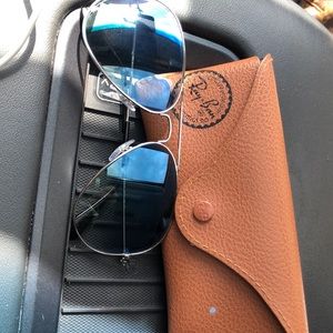 Ray-ban’s